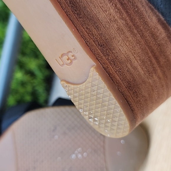 UGG Yasmin Lace Up Black Wedge Sandal Size 9 - Picture 10 of 14